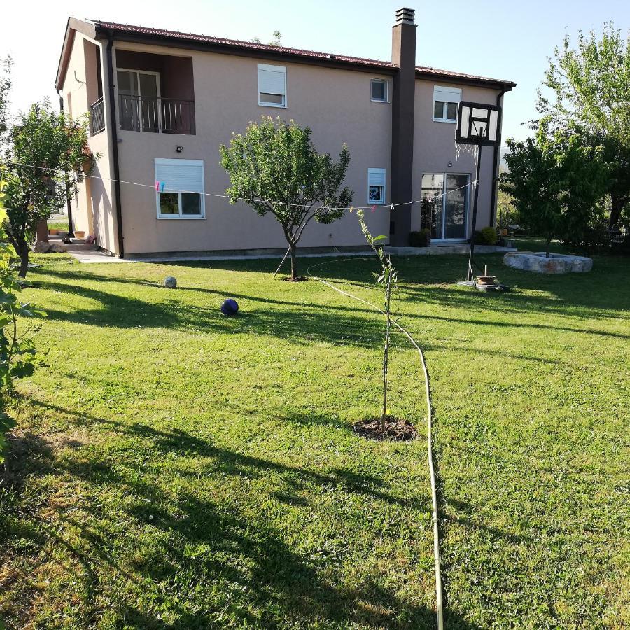 Apartmani Emma Котор Экстерьер фото