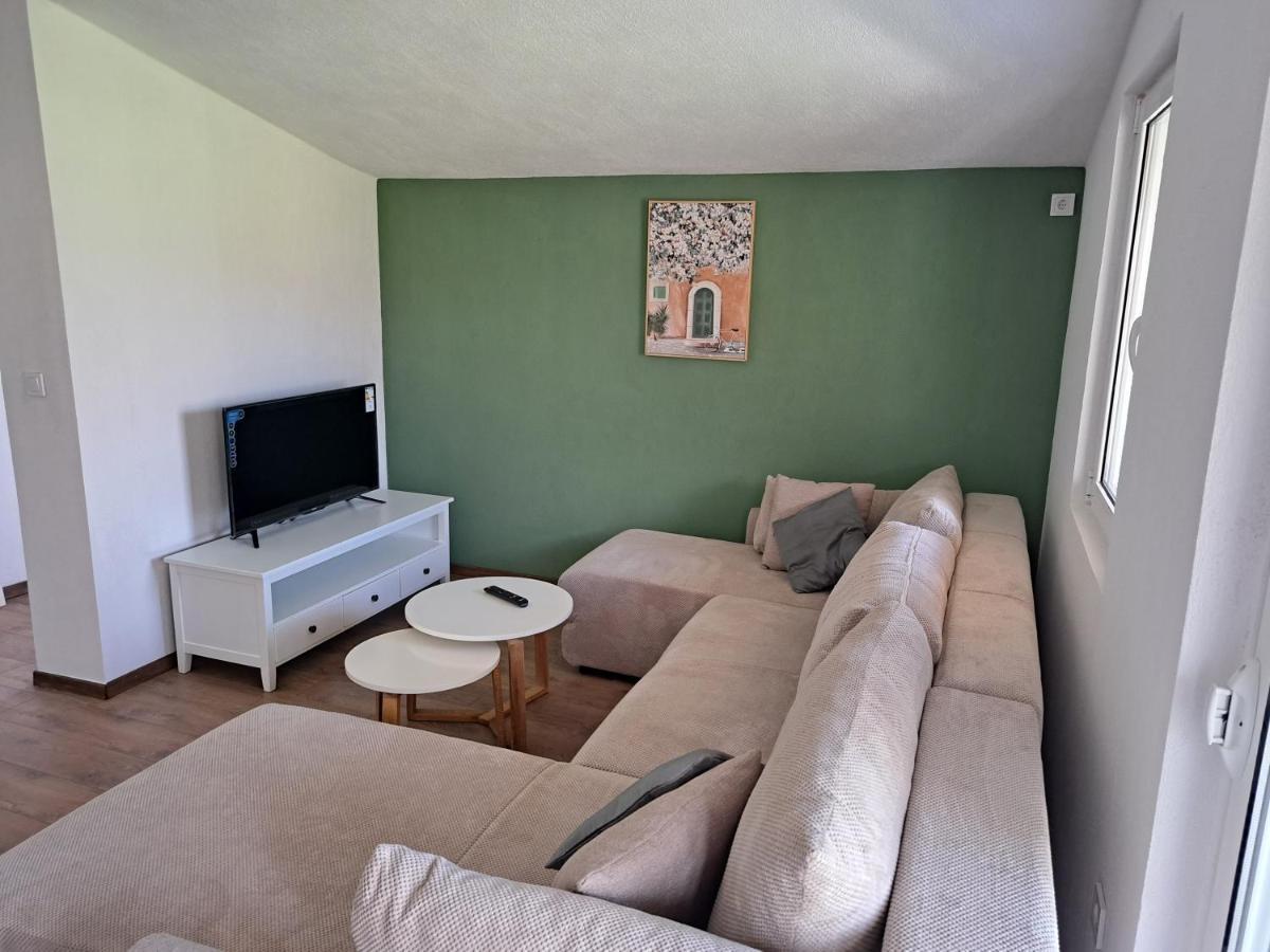 Apartmani Emma Котор Экстерьер фото